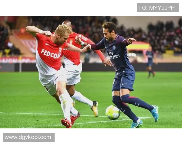 长残的足球明星们如何在逆境中重塑自我与职业生涯的辉煌